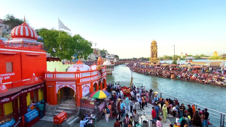 [FEATURED IMAGE HERE] Alt text: Haridwar Ganga view – sacred temples, ghats on the Ganga River, and spiritual atmosphere of Uttarakhand