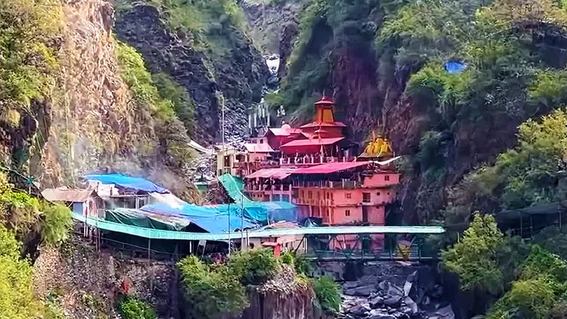 Yamunotri Dham Yatra 2026 – beginning of Char Dham pilgrimage, sacred temple of Goddess Yamuna with trek details and history