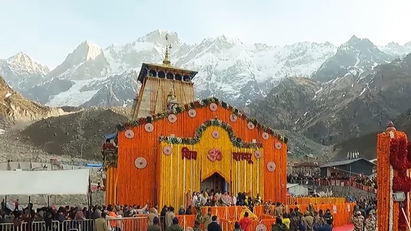 Kedarnath Dham temple with snow-clad Himalayan backdrop, a key pilgrimage in Char Dham Yatra 2025.